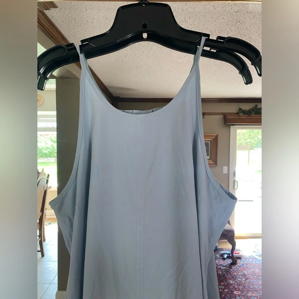 ATHLETA - HAYES Pleated Maxi Dress Light Blue Size S Athleisure Sporty - Picture 3 of 8